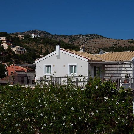 Antonis Apartments Kassiopi Eksteriør billede