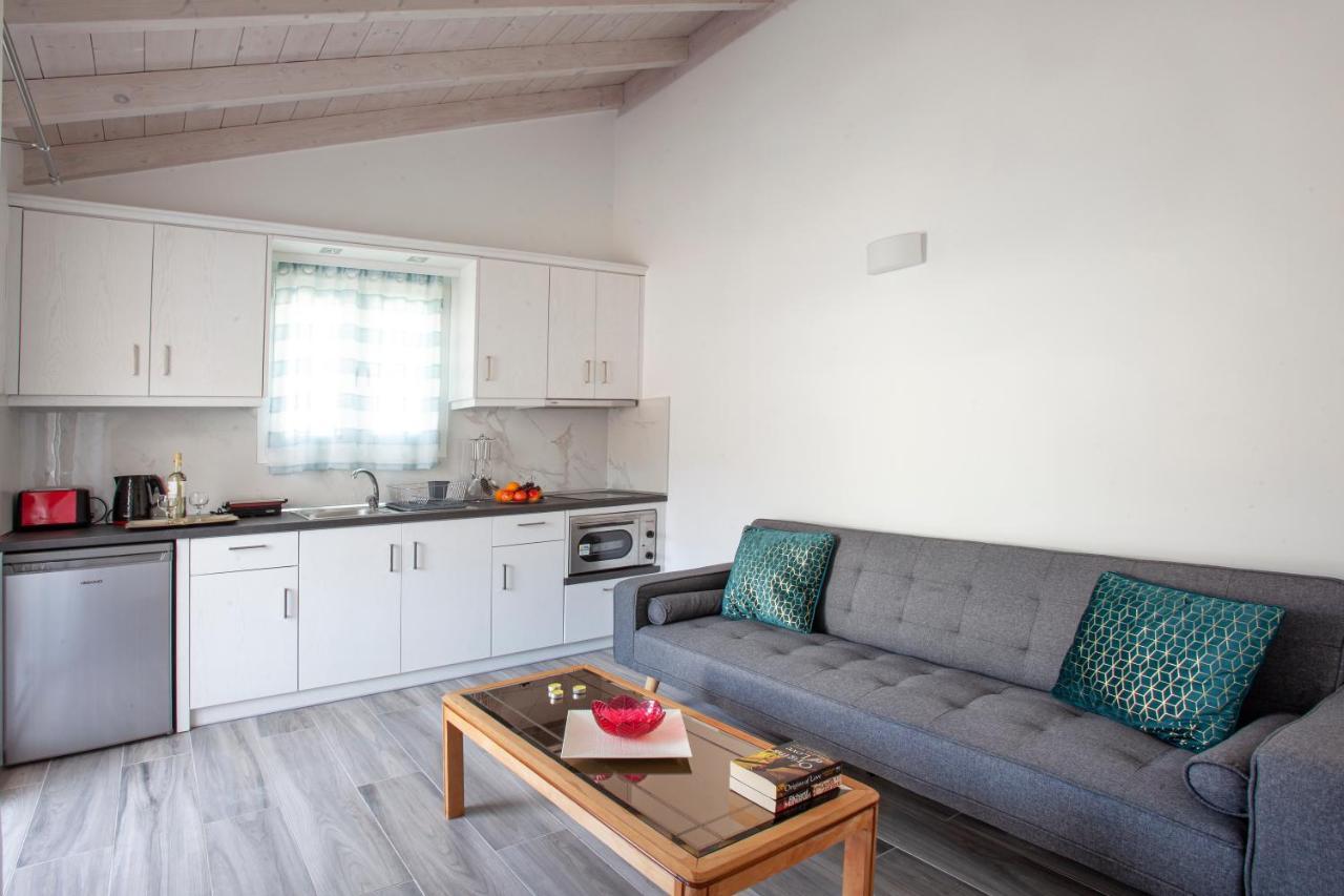 Antonis Apartments Kassiopi Eksteriør billede